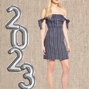 Off the shoulder strip navy blue dress